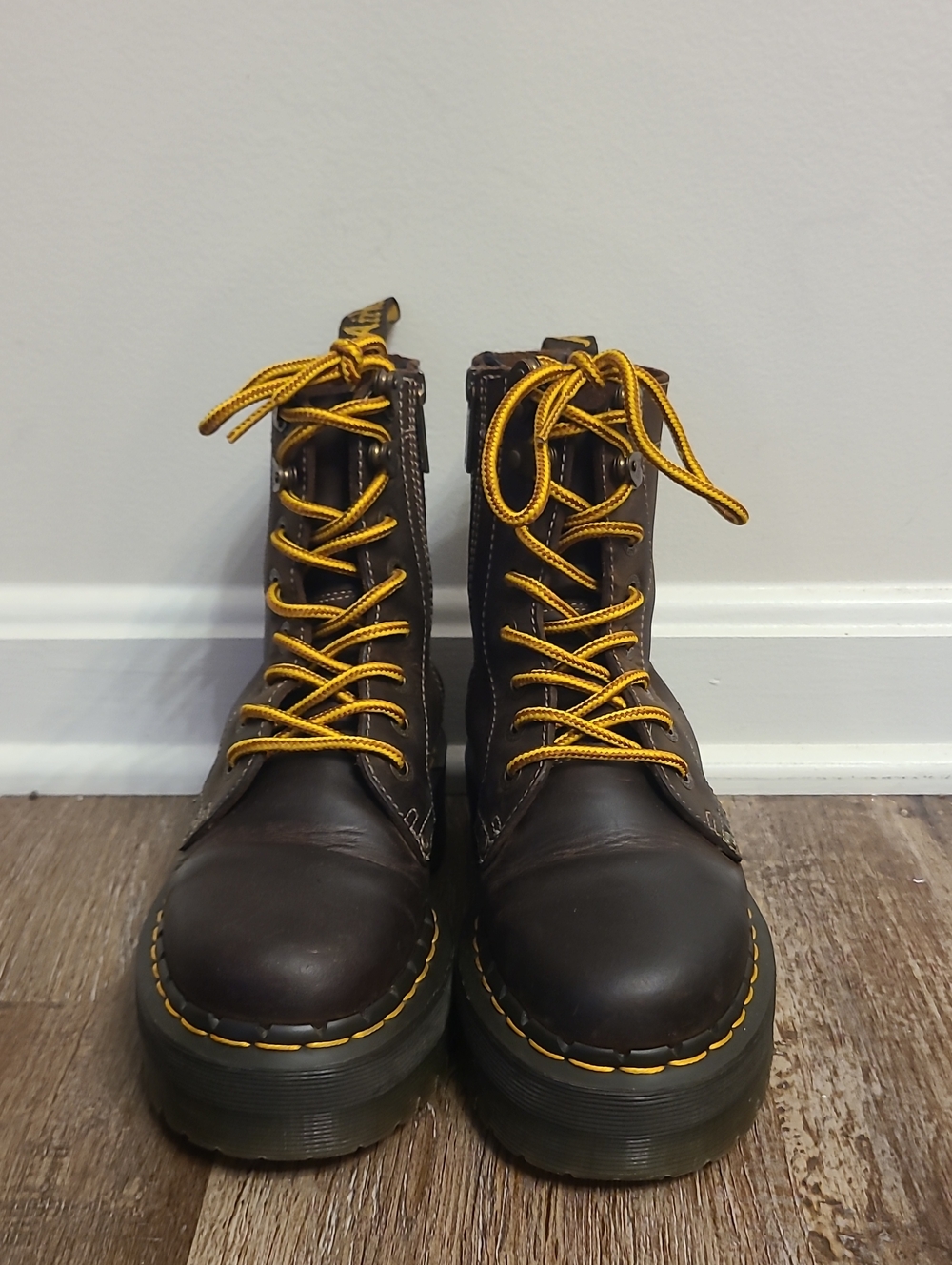 Dr Martens Jadon Arc Crazy Horse Platform Boots - Picture 2 of 9